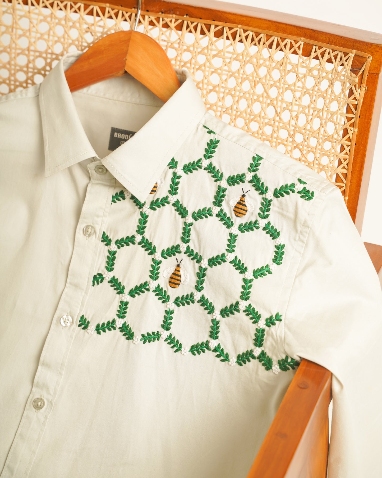 HONEYCOMB BRODÉE SHIRT